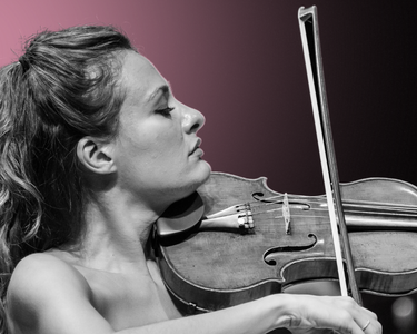 Nicola Benedetti plays the violin.