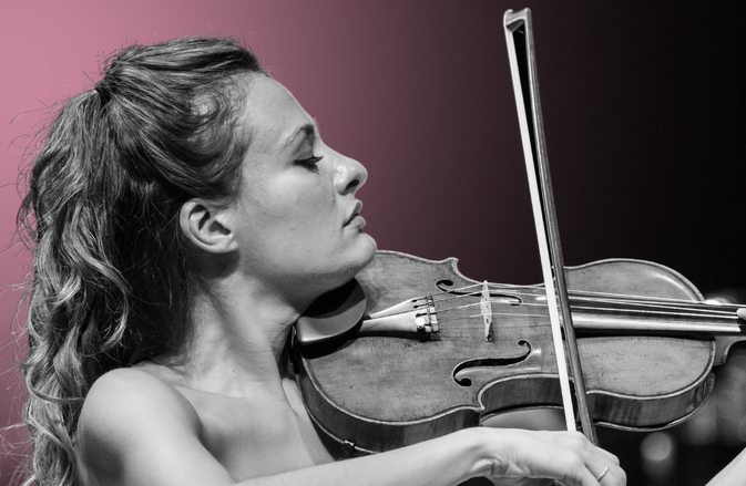 Nicola Benedetti plays the violin.